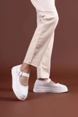 Lunni Beyaz Keten Spor Ayakkabı thumbnail 1