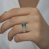 Gümüş Koyu Yeşil Baget Taşlı Kadın Yüzük thumbnail 5