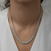 Gümüş Süzme Beyaz Taşlı Su Yolu Kadın Kolye thumbnail 1