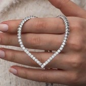 Gümüş V Model Su Yolu Kadın Kolye thumbnail 1