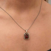 Gümüş Kırmızı Taşlı Dikdörtgen Kadın Kolye thumbnail 2