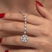 Gümüş Sıralı Zirkon Taşlı Kar Tanesi Kadın Kolye thumbnail 1