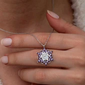 Gümüş Mor Lotus Desenli Çiçek Kadın Kolye thumbnail 2