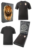 Galatasaray Orijinal Lisanslı Sıfır Yaka Siyah A Takım Antrenman T-Shirt Gs Aslan Baskılı Hediyelik Ahşap Kutulu - 1