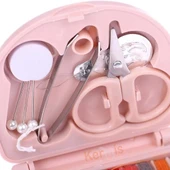 Mini Dikiş Seti Pratik Taşınabilir Plastik Kutu İçinde Acil Onarım ve Dikiş Malzemeleri thumbnail 6