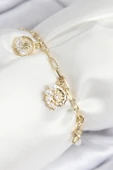 Pirinç Zirkon Taşlı Deniz Kabuğu Model Gold Renk Kadın Bileklik thumbnail 1