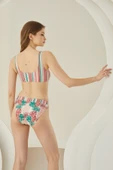 Renkli Soft Tropikal Halter Yaka Bikini Takımı thumbnail 4