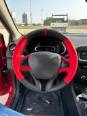 Clio 4 Faz 1 2014-2017 Araca Özel Direksiyon Kılıfı (ARACINIZIN DİREKSİYONUYLA TEYİT EDİNİZ) thumbnail 1