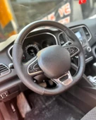 Megane 4 İcon Araca Özel Direksiyon Kılıfı (SOFT NOKTA KARBON KREM İP) thumbnail 3