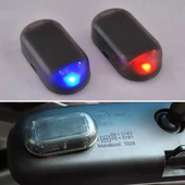 Araç İçin Caydırıcı Solar Enerji İle Şarj Olan  Güçlü Yapışkanlı Işıklı Plastik Mini Sahte Alarm thumbnail 5
