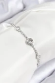 Pirinç Zirkon Taşlı Daire Model Gümüş Renk Asansörlü Kadın Bileklik - EBJ250816W37439 thumbnail 1