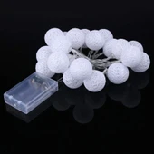 2m 10 lu Işıklı Beyaz Top Dekoratif Süs Pilli - 3