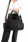 571 collections Ultra Hafif Şik ve Su Geçirmez Büyük Boy Omuz, El Seyahat Çantası Siyah Model: (571-13-9G) thumbnail 1