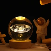 Gezegenler Temalı Ahşap Altlıklı Işıklı Cam Küre thumbnail 1