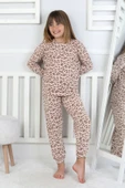 Minik Uyku Avcısı - Vahşi Rahatlık Serisi Leopar Desenli Kız Çocuk Pijama Takımı thumbnail 11