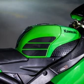 Kawasaki ZX-6R 2006 ile Uyumlu Kaydırmaz 6D Karbon 13 Parça Tank Pad Seti GC74 - 3