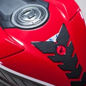 Honda CBR1000RR 2017-2020 ile Uyumlu Kaydırmaz 6D Karbon 30 Parça Tank Pad Seti GC73 - 7
