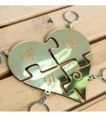 Kalpli 4 Parça Kişiye Özel Gold Anahtarlık thumbnail 1