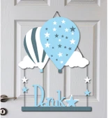 Kişiye Özel Uçan Balon Tasarımlı Kapı Süsü 55x30cm thumbnail 1