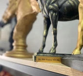 Kişiye Özel İsim Veya Markanızı Yazılabilir Dekoratif At Büst Büyük Boy Heykeli Kaideli - 9