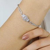 Baget Taşlı Kadın Gümüş Bileklik thumbnail 1