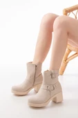 5109-3042 Bej Toka Aksesuarlı Fermuarlı Kalın Topuklu Günlük Kadın Bot thumbnail 2