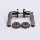 Mat Titan Oda Tipi Kapı Kolu Rozetli Sağ Sol Uygun Modern İç Kapı Kilitli 1 Takım thumbnail 3