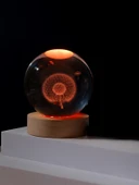 3D Karahindiba Temalı Kristal Küre Led Gece Lambası – USB'li Ahşap Standlı RGB Led Lamba - 2