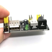 MB-102 Breadboard Güç Kaynağı Modülü Dual 5V/3.3V Output DC Voltaj Regülatörü thumbnail 3