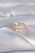 Pirinç Gold Renk Zirkon Taşlı Baget Su Yolu Model Ayarlanabilir Yüzük - TJ-BYK3229 thumbnail 2