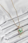 316L Çelik Zincir Turkuaz Sanatsal Portre Sallantılı İnci Detaylı Lale Model Gold Renk Kadın Kolye - TJ-BKO10280 thumbnail 2