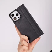 Apple iPhone 16 Pro Max uyumlu, Hakiki Deri, El Yapımı, Cüzdanlı Kılıf, Parlak Siyah thumbnail 4