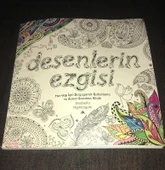 DESENLERİN EZGİSİ Her Yaş İçin Boyayarak Rahatlama ve Sanat Yaratma Kitabı (Sahafiye Kitap) - 1