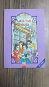 GEZGİN DEDEKTİFLER - SAFİR TAŞLI MASKE (Sahafiye Kitap) - 1