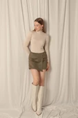 Süet Kumaş Haki Şort Etek thumbnail 1