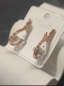 Xuping Rose Gold İnci Detaylı VIP Seri Kadın Çelik Küpe - 1