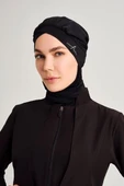 Haşema 1005 Siyah Taş İşlemeli Çapraz Tesettür Yüzücü Bone thumbnail 2
