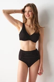 No Gossip Sasha Balenli Toparlayıcı Bikini Üstü BLACK - 1
