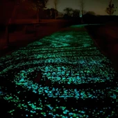 Gece Karanlıkta Işık Vererek Parlayan Dekoratif Çakıl Taşları thumbnail 4