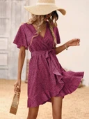 Kadın Kısa Kelebek Kollu Kruvaze Yakalı Belden Kuşaklı Kısa Desenli Süprem Elbise thumbnail 3