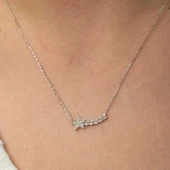 Gümüş Kayan Yıldız Kadın Kolye thumbnail 7