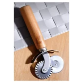 Çift Başlıklı Ahşap Saplı Pizza Kesici Hamur Kesici thumbnail 2