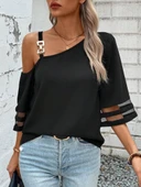 Kadın Askılı Asimetrik Kesim Kol Ve Yaka Kolda Tül Ve Aksesuar Detaylı Janjan Krep Bluz thumbnail 1