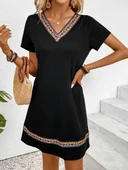 Kadın Kısa Kollu V Yakalı Etnik Desen şerit Detaylı Viskon Elbise thumbnail 1