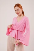 Ön Bağlamalı Volan Kol Pembe Bluz thumbnail 1