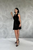 Siyah Boyundan Geçmeli Elbise - 2