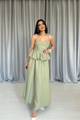 Yeşil Beli Büzgülü İnci Askılı Uzun Elbise thumbnail 3