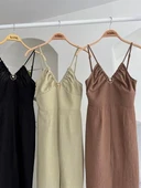 Göğsü Aksesuarlı Önü Yırtmaçlı Elbise 2899 thumbnail 12