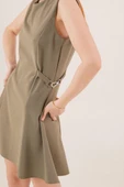Yanları Zincir Detaylı Sıfır Kol Haki Mini Elbise thumbnail 2