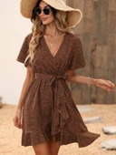 Kadın Kısa Kelebek Kollu Kruvaze Yakalı Belden Kuşaklı Kısa Desenli Süprem Elbise thumbnail 9